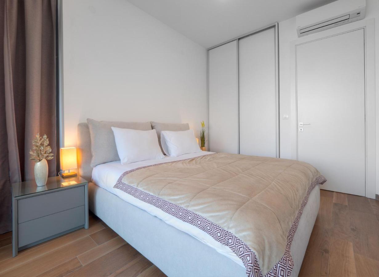 Apartments Garden Azure Budva Bagian luar foto