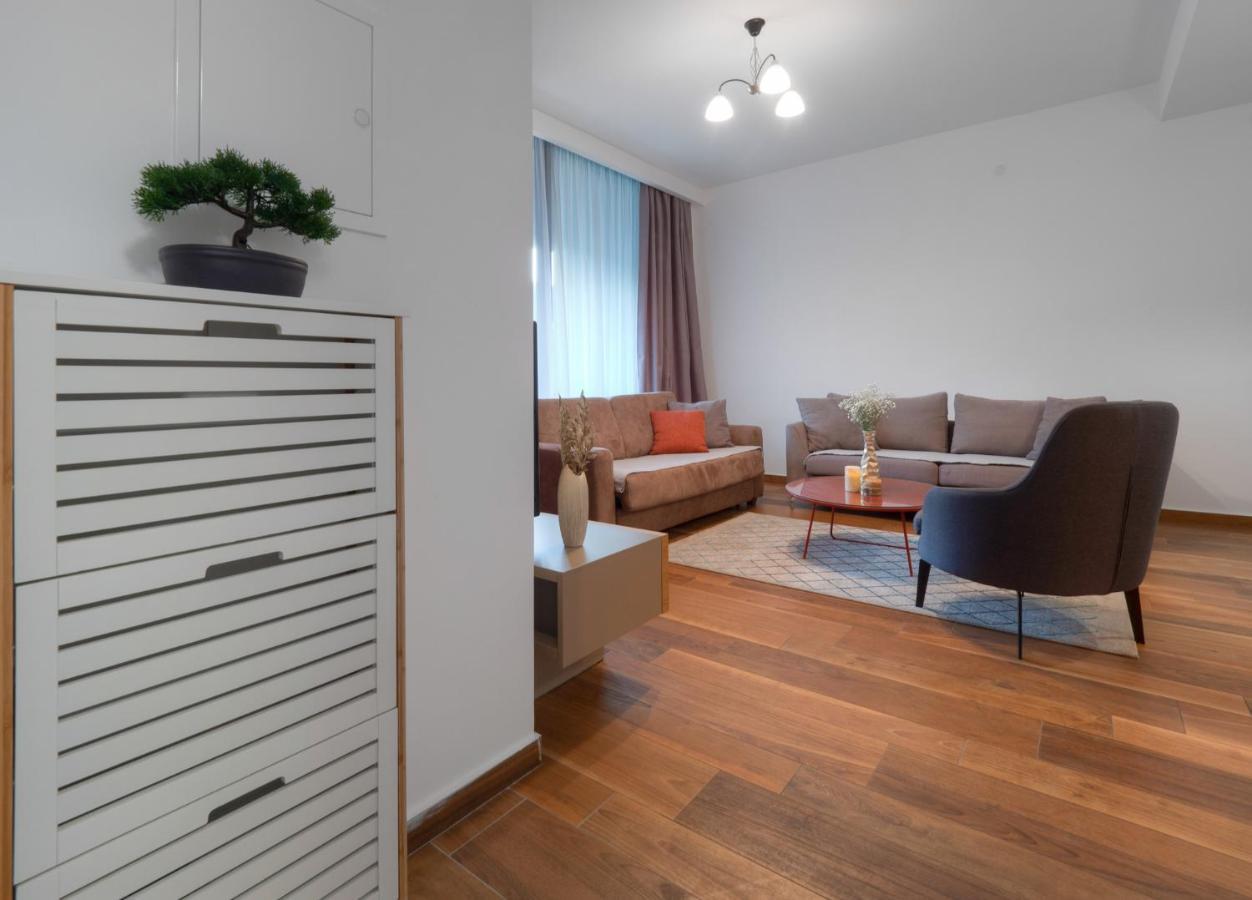Apartments Garden Azure Budva Bagian luar foto