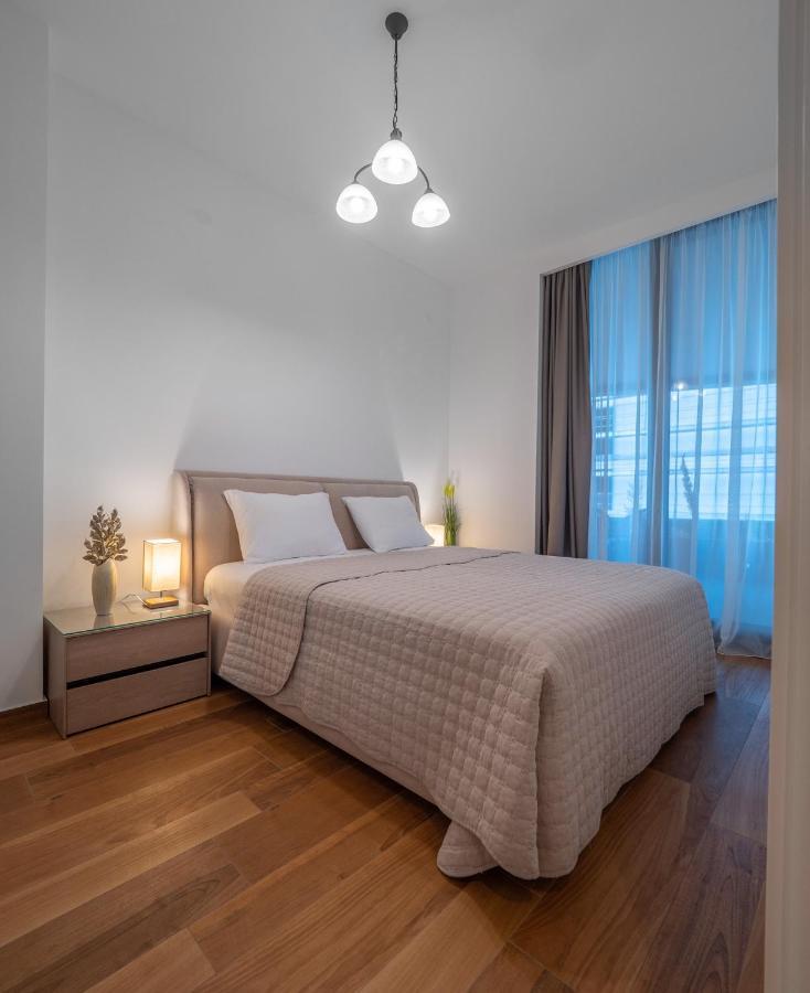 Apartments Garden Azure Budva Bagian luar foto