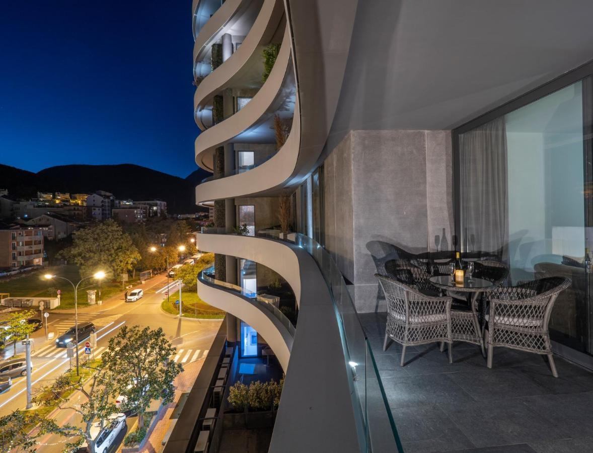 Apartments Garden Azure Budva Bagian luar foto