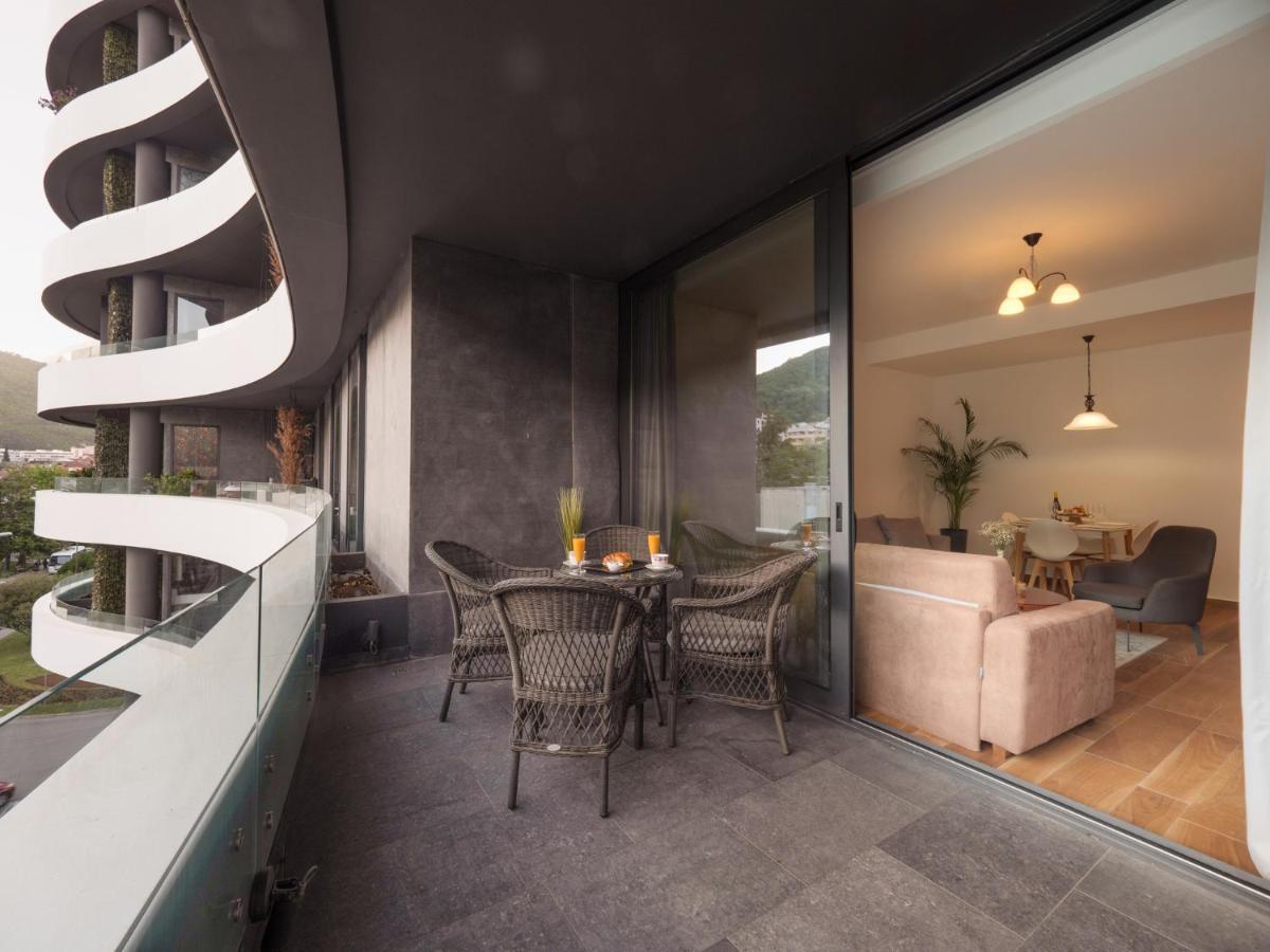 Apartments Garden Azure Budva Bagian luar foto