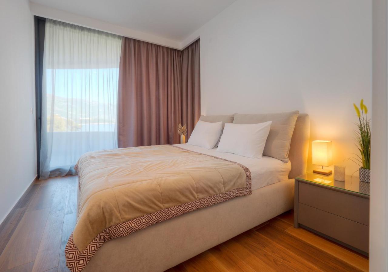 Apartments Garden Azure Budva Bagian luar foto