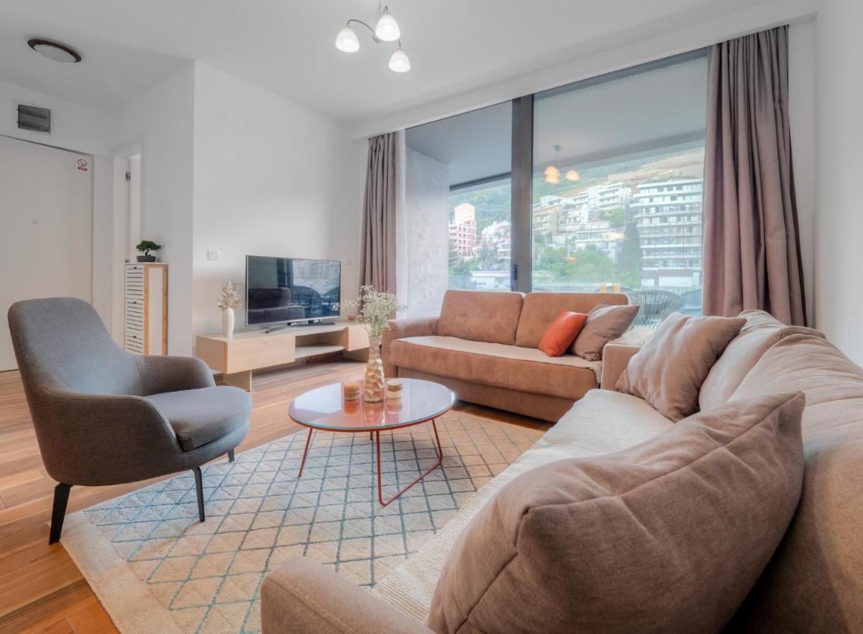 Apartments Garden Azure Budva Bagian luar foto