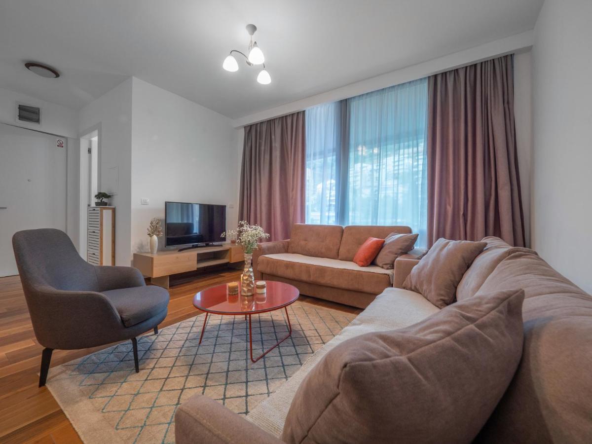 Apartments Garden Azure Budva Bagian luar foto